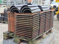 2x pallet met dakpannen nibra, zwart - afbeelding 9 van  11