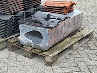 2x pallet met dakpannen zwart - afbeelding 2 van  8