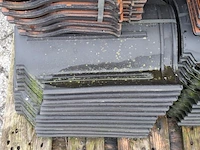 2x pallet met dakpannen zwart - afbeelding 8 van  8