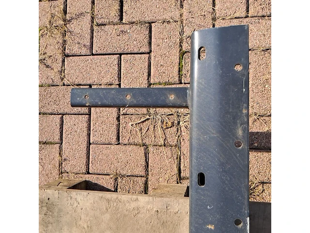2x pallet met diverse onderdelen voor o.a veegborstels & hef-trucks - afbeelding 14 van  47