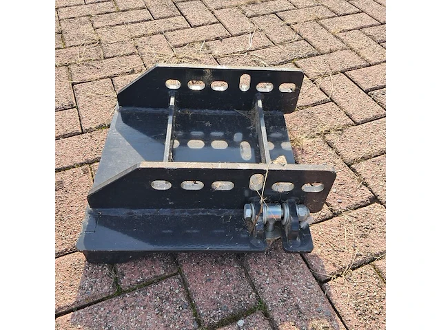 2x pallet met diverse onderdelen voor o.a veegborstels & hef-trucks - afbeelding 37 van  47