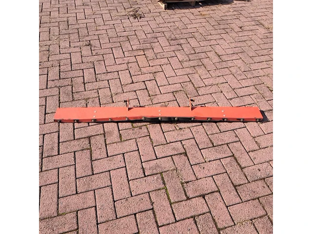 2x pallet met diverse onderdelen voor o.a veegborstels & hef-trucks - afbeelding 44 van  47