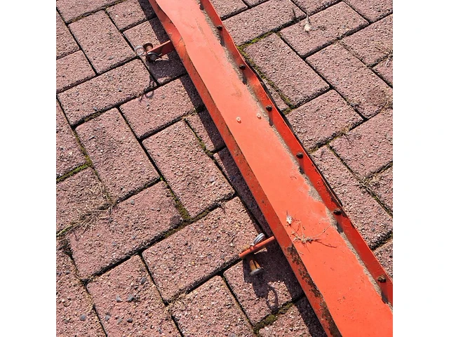 2x pallet met diverse onderdelen voor o.a veegborstels & hef-trucks - afbeelding 47 van  47