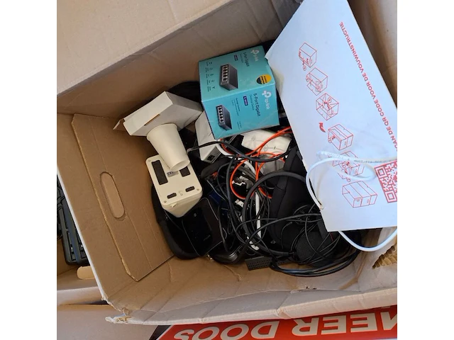 2x pallet met diversen; sfeerartikelen, kantoorbenodigdheden, multimedia - afbeelding 3 van  20
