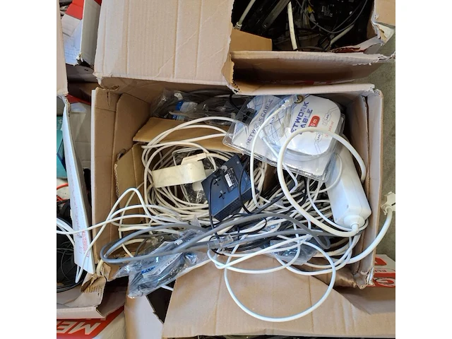 2x pallet met diversen; sfeerartikelen, kantoorbenodigdheden, multimedia - afbeelding 4 van  20