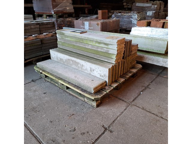 2x pallet met stoeptegels - afbeelding 2 van  12