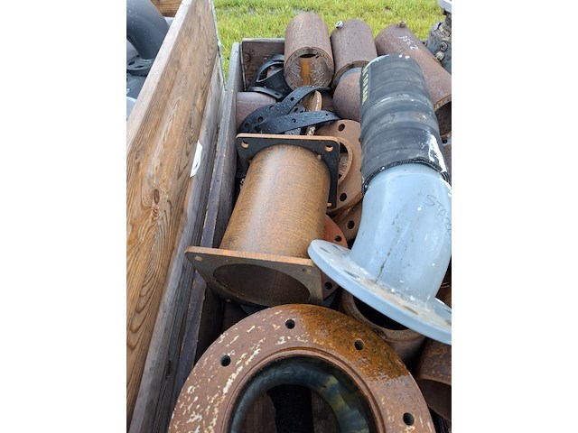 2x pallet o.a. buis met flens, pakkingen - afbeelding 10 van  11