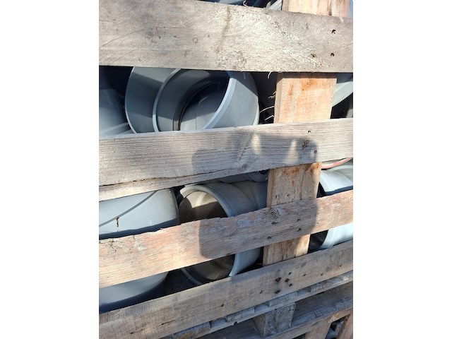2x palletbox met pvc hulpstukken - afbeelding 4 van  13