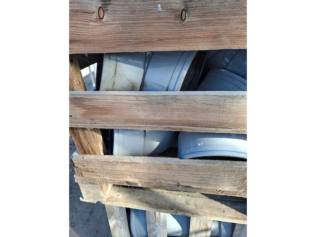2x palletbox met pvc hulpstukken - afbeelding 10 van  13