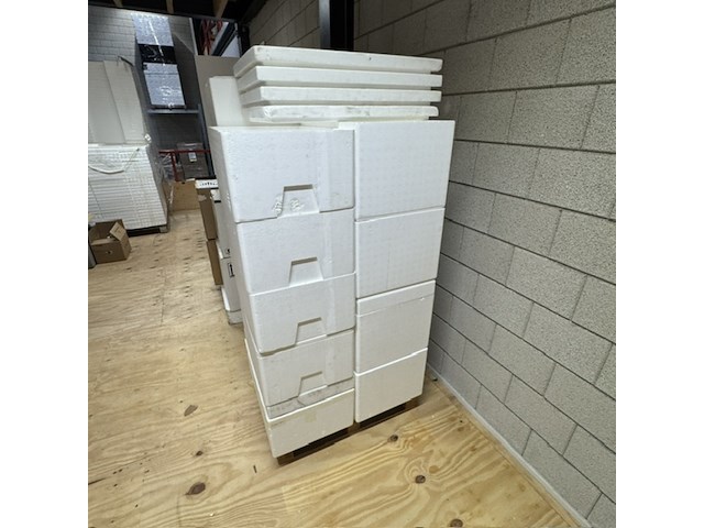 2x pallets koelboxen - afbeelding 3 van  6