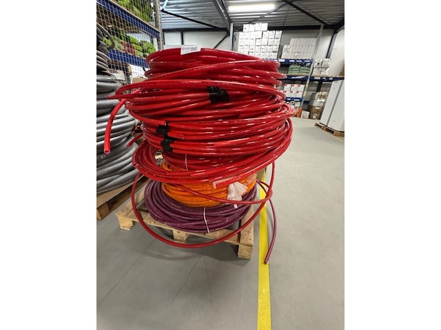 2x pallets meerlagenbuis, rautitan en rautherm, rood en grijs - afbeelding 2 van  4