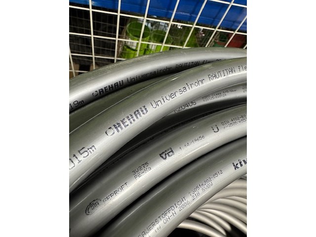 2x pallets meerlagenbuis, rautitan en rautherm, rood en grijs - afbeelding 4 van  4