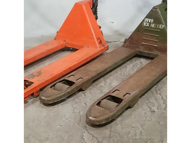2x palletwagen, o.a bt-lifter, o.a lhm230 - afbeelding 2 van  14