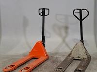 2x palletwagen, o.a. toyota