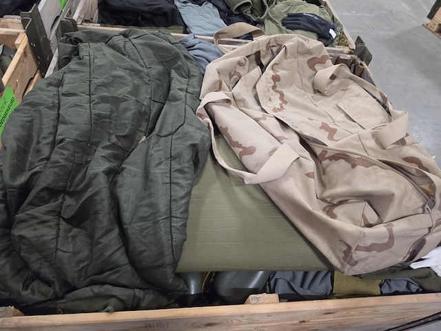 2x partij camouflage kleding en uitrusting, woodland / kpu / kl / falke / profile - afbeelding 9 van  12
