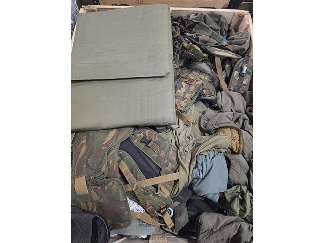 2x partij camouflage kleding en uitrusting, woodland / kpu / kl / falke / profile - afbeelding 4 van  8