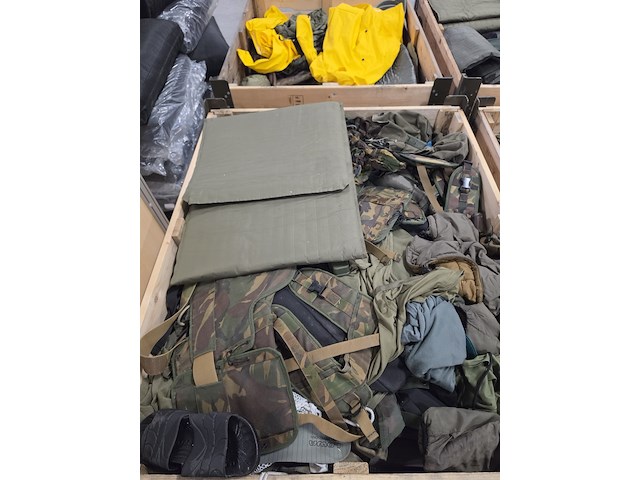 2x partij camouflage kleding en uitrusting, woodland / kpu / kl / falke / profile - afbeelding 8 van  8
