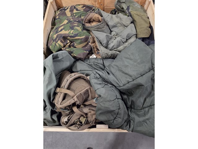 2x partij camouflage kleding en uitrusting, woodland / kpu / kl / falke / profile - afbeelding 8 van  9