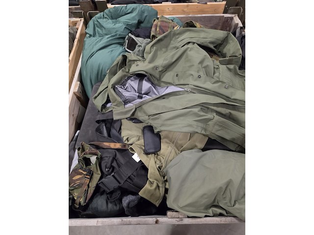 2x partij camouflage kleding en uitrusting, woodland / kpu / kl / falke / profile - afbeelding 9 van  11