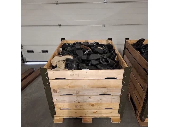2x partij schoenen in diverse soorten en maten, meindl / lowa / haix - afbeelding 2 van  5