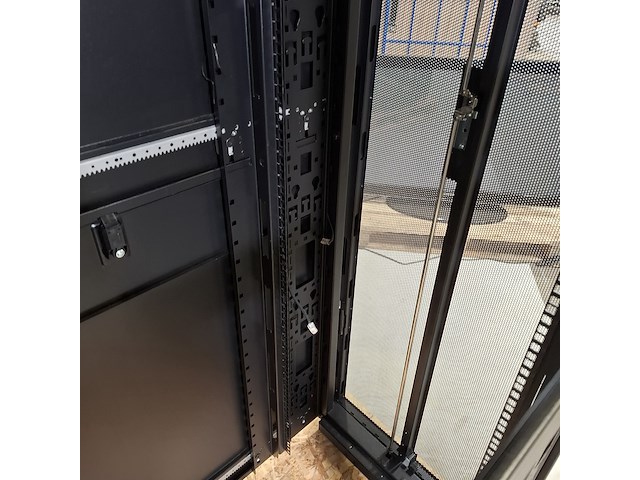 2x patchkast, apc - afbeelding 6 van  8