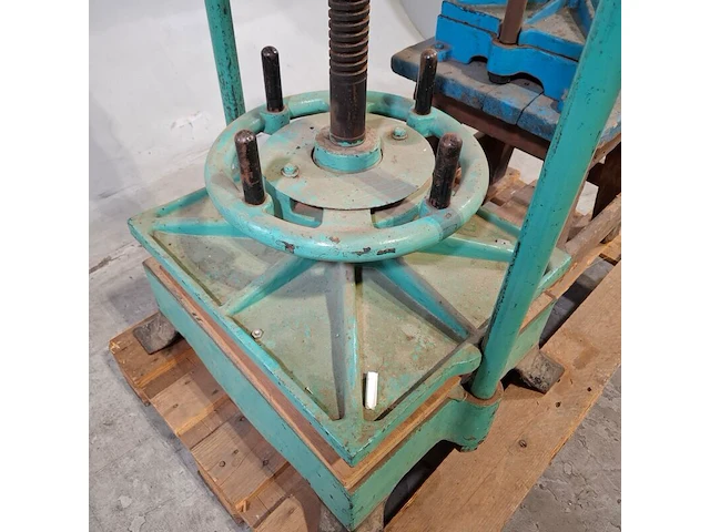 2x persmachine, o.a. krause - afbeelding 12 van  12