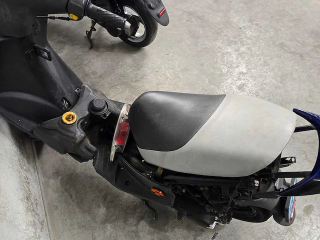 2x peugeot - snorscooter - viva city - 25km uitvoeringen - afbeelding 4 van  14