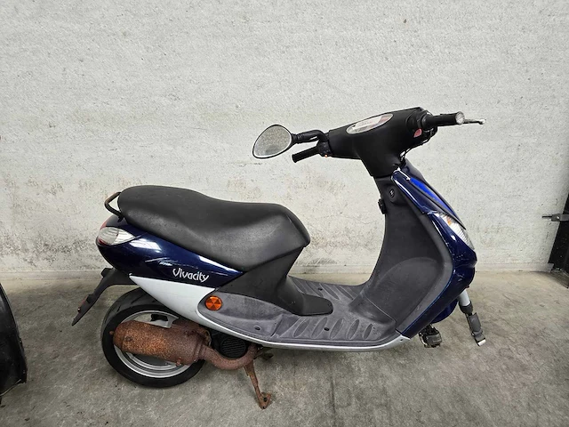 2x peugeot - snorscooter - viva city - 25km uitvoeringen - afbeelding 13 van  14