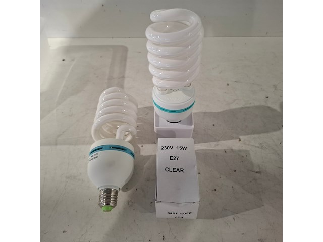 2x photographic lamp, 220v 50hz - afbeelding 1 van  3