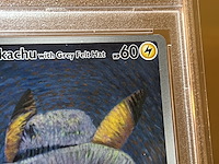 2x pikachu with grey felt hat 085 van gogh psa 10 - pokémon - afbeelding 4 van  24