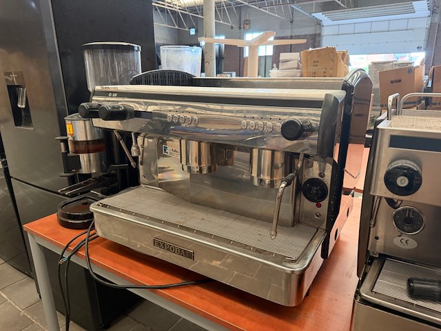 2x pistonmachine met bonenmaler - afbeelding 4 van  7