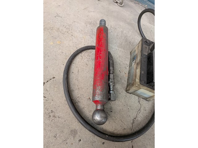 2x pneumatisch gereedschap - afbeelding 4 van  8