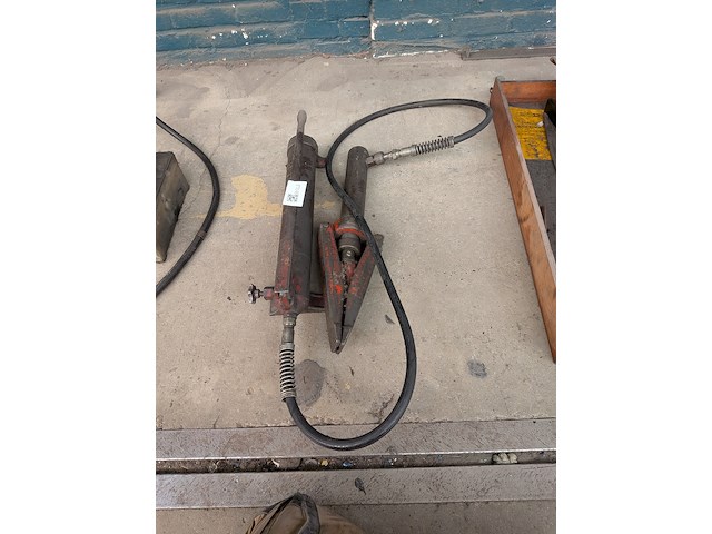 2x pneumatisch gereedschap - afbeelding 5 van  8