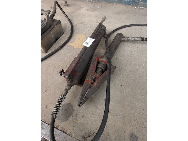 2x pneumatisch gereedschap - afbeelding 6 van  8