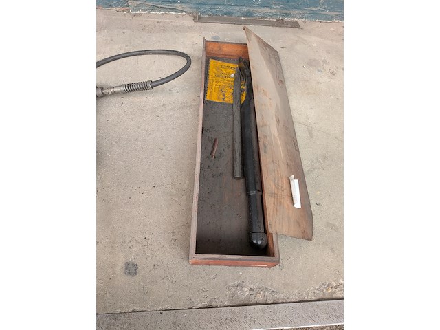 2x pneumatisch gereedschap - afbeelding 7 van  8