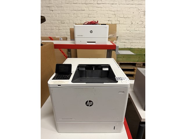 2x printer hp, laserjet enterprise m607, laserjet pro 4002dw - afbeelding 1 van  8
