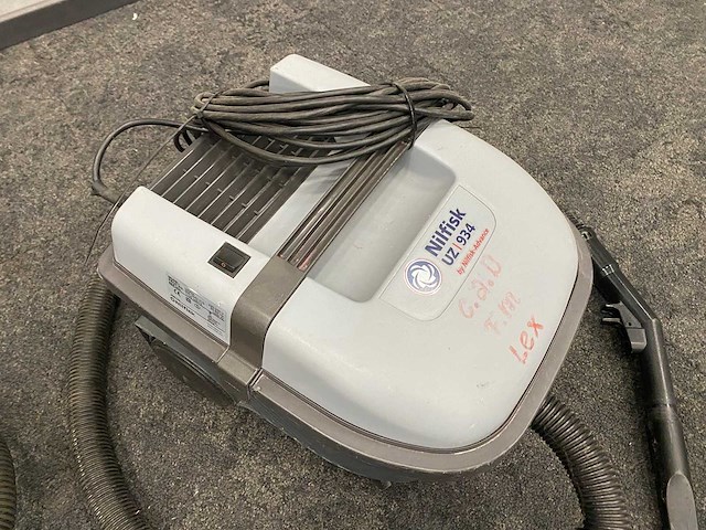 2x professionele stofzuiger - afbeelding 6 van  8