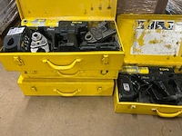 2x rems accu-perstangen met persbekken, 4x metalen transportkoffers - afbeelding 6 van  6