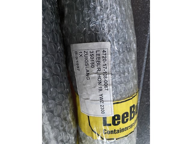 2x rubber en kunststof slangen en vloeistofdichte buis, leebur en sealtite, flexibel, zwart, nieuw - afbeelding 3 van  7