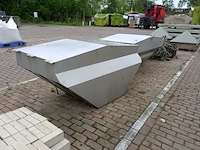2x rvs tanks met losse materiaal t.b.v. natzoutstrooier, epoke - afbeelding 8 van  14