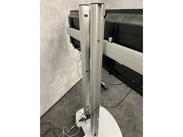 2x samsung 460mx-2 - 46" lcd flat panel display met statief - afbeelding 13 van  22
