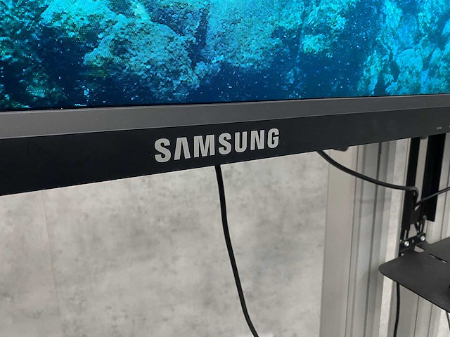 2x samsung 460mx-2 - 46" lcd flat panel display met statief - afbeelding 12 van  22