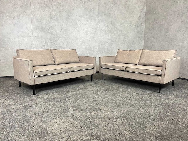 2x satelliet - sofa - grijs gestoffeerd - afbeelding 1 van  9