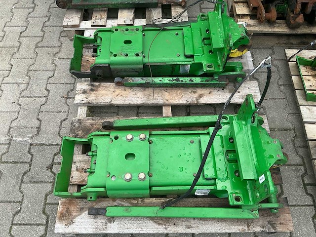 2x sauermann hs 6300-jd john deere pick-up hitch - afbeelding 1 van  8