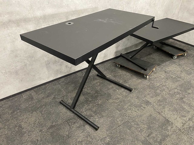 2x 'schaar' zit-sta slinger bureau 160x80 - afbeelding 9 van  13
