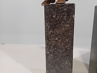 2x sculptuur, mohana van den kroonenberg , carlos i en adriaan ii, 1997, mohana van den kroonenberg , carlos i en adriaan ii, 1997 - afbeelding 4 van  9