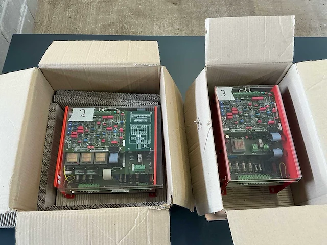 2x sew-eurodrive moviret dc-aandrijfregelaar – moviret 315 / 214 - afbeelding 1 van  9