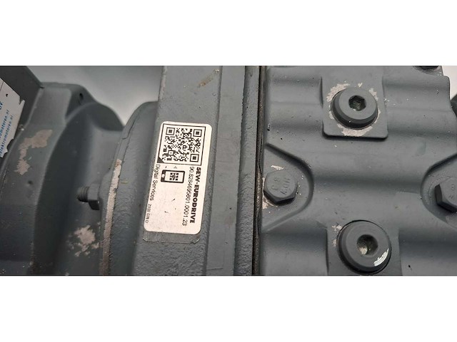2x sew-eurodrive tandwielmotor, type sa67/t r37 drn63ms4 (2x) - afbeelding 1 van  9