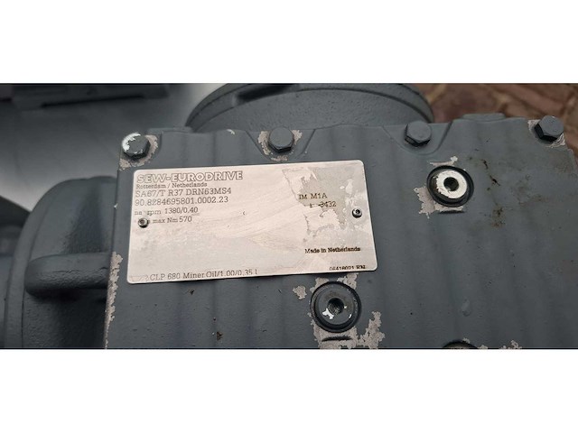 2x sew-eurodrive tandwielmotor, type sa67/t r37 drn63ms4 (2x) - afbeelding 2 van  9