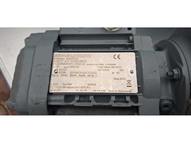 2x sew-eurodrive tandwielmotor, type sa67/t r37 drn63ms4 (2x) - afbeelding 6 van  9